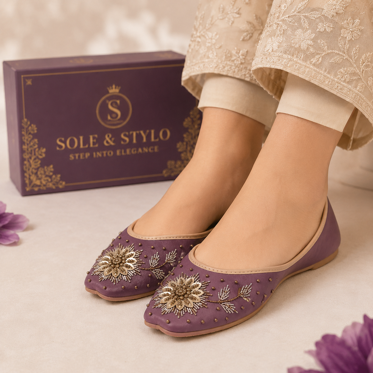 Purple silk khussa – embroidered design – Sole & Stylo - soleandstylo